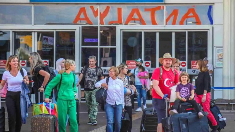 Około 7 milionów Rosjan odwiedzi w tym roku Turcję